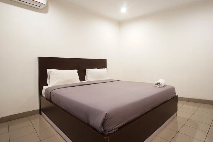 Room 12 of 49
