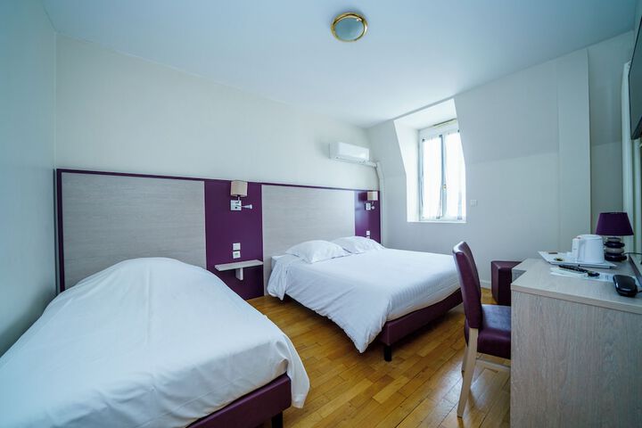 Room 38 of 61