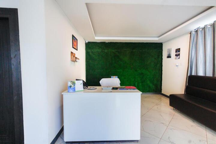 Hotel O Grand Beach Palace