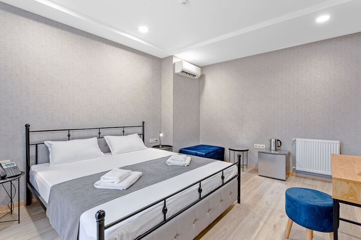 Room 47 of 68