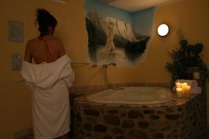 Spa 19 of 33