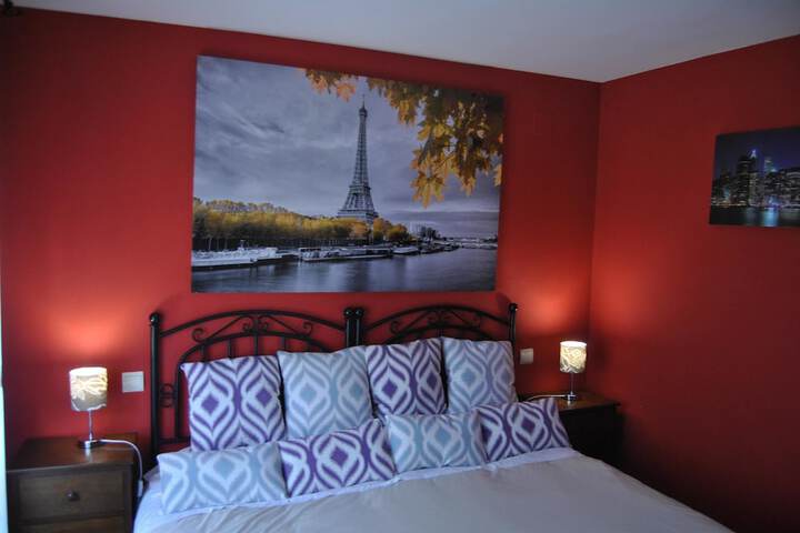 Room 34 of 181