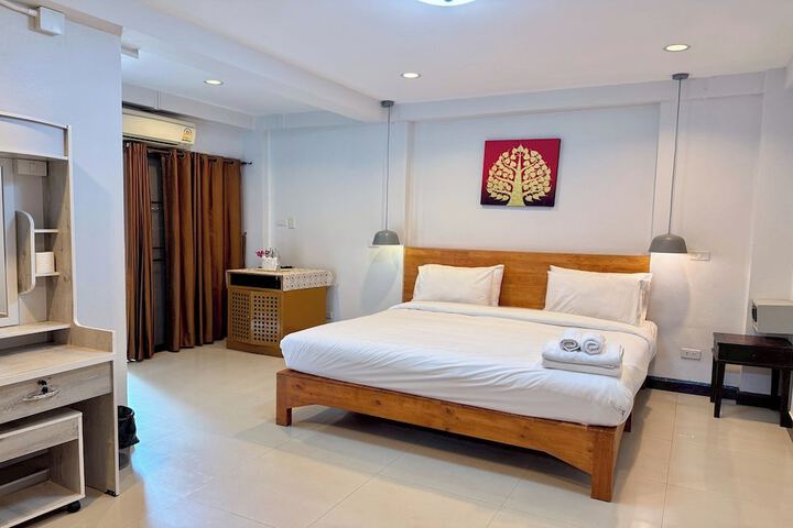 Room 53 of 61