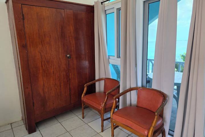 Room 110 of 266