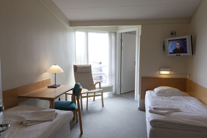 Room 9 of 49