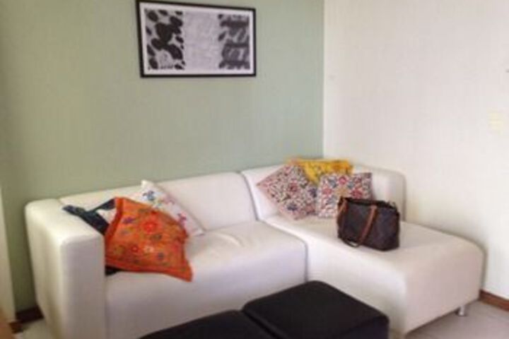 Room 7 of 9