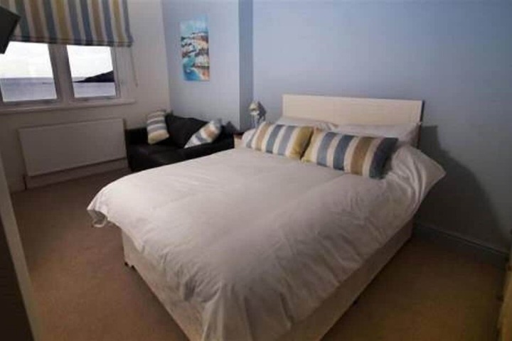Room 5 of 22