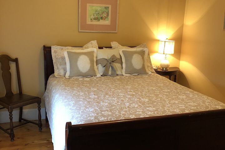 Room 4 of 44