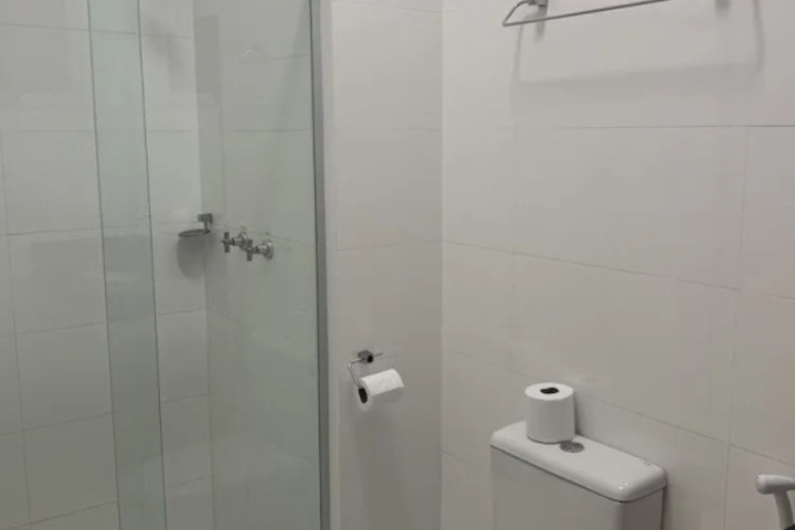 Room 10 of 21