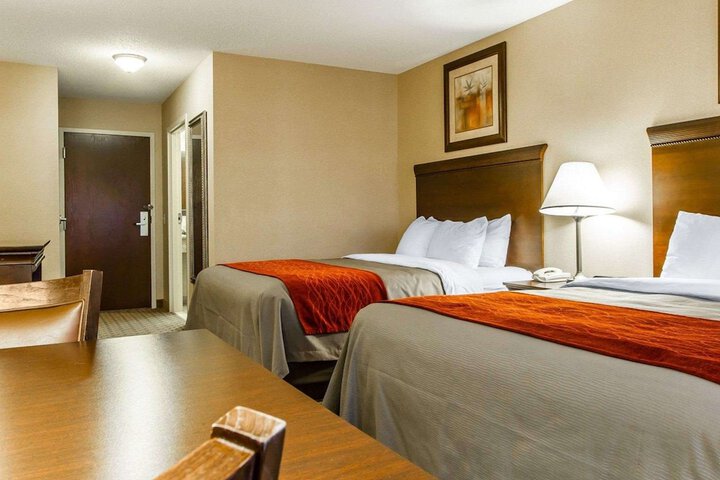 2 Queen Beds (3 of 14)