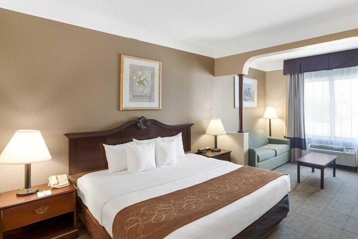 Room 4 of 31