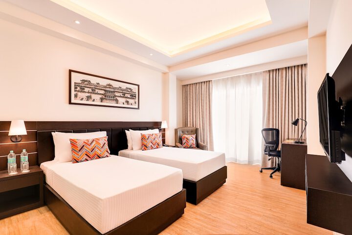 Room 26 of 60