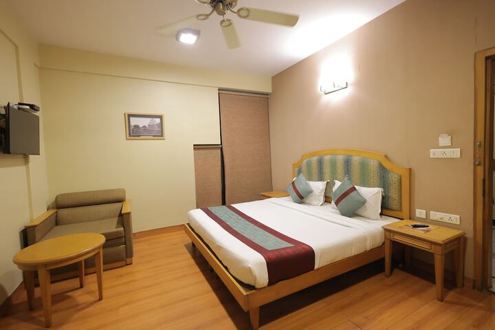 Room 15 of 26