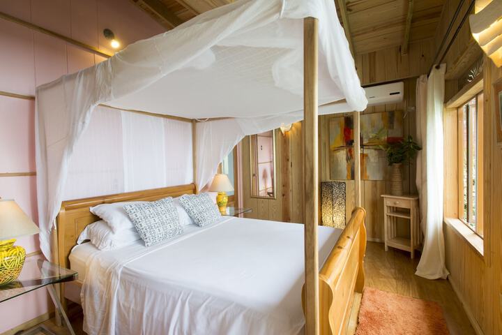 Room 4 of 42