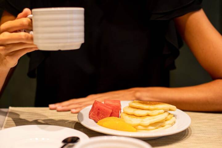 Breakfast/Coffee Service 44 of 55