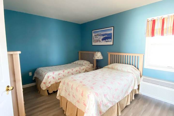 Room 77 of 230