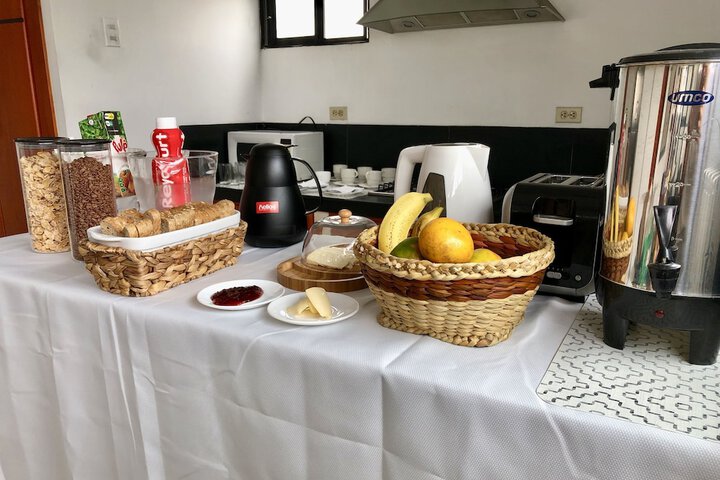 Breakfast/Coffee Service 40 of 46