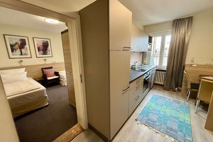 Room 65 of 136