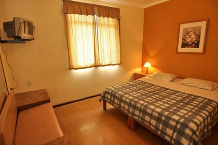 Room 15 of 26