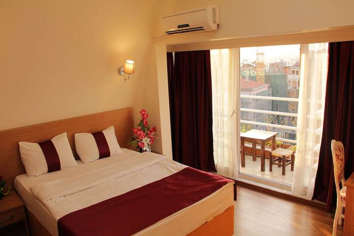 Room 15 of 27