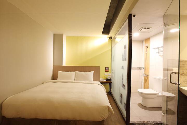 Room 19 of 45