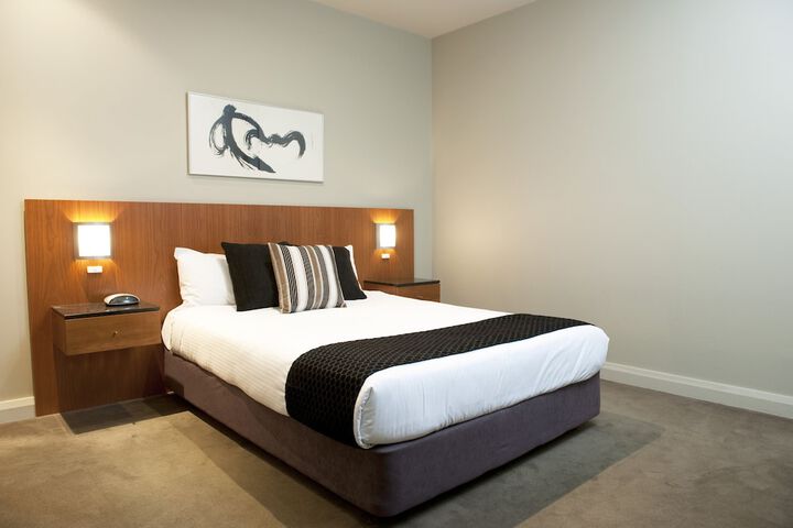 Room 8 of 39
