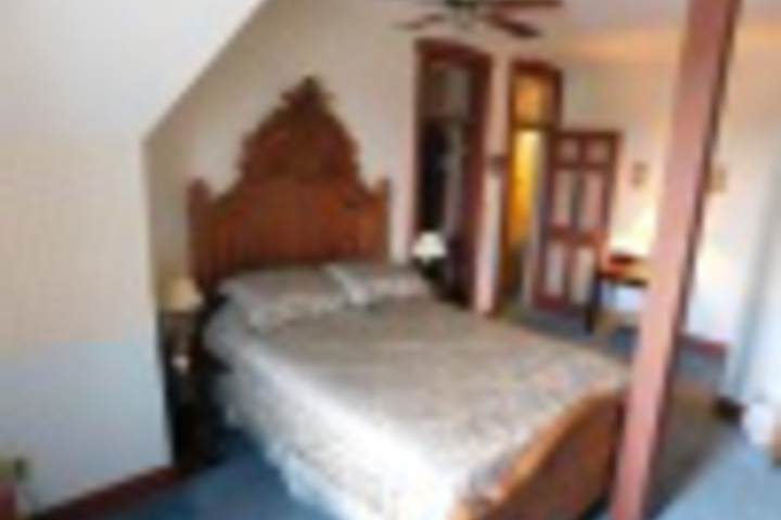 Room 112 of 240
