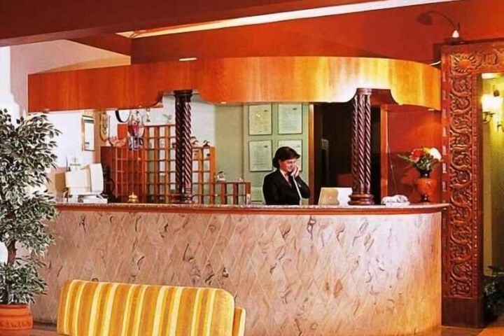 Guest Lobby