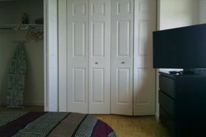 Room 3 of 12
