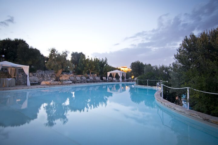 Pool Hotel