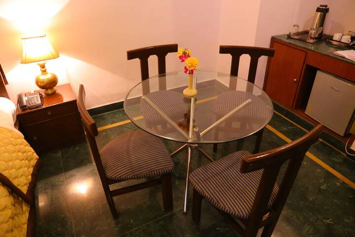 Dining Photos