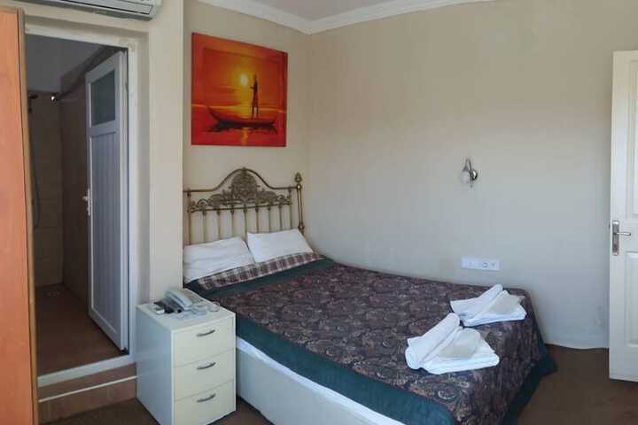 Room 9 of 45