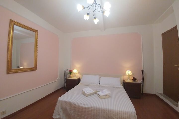 Room 8 of 26