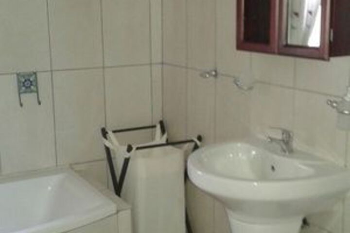 Room 12 of 20