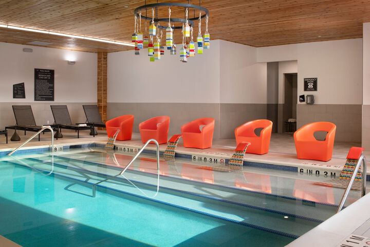 Hotel with Pool