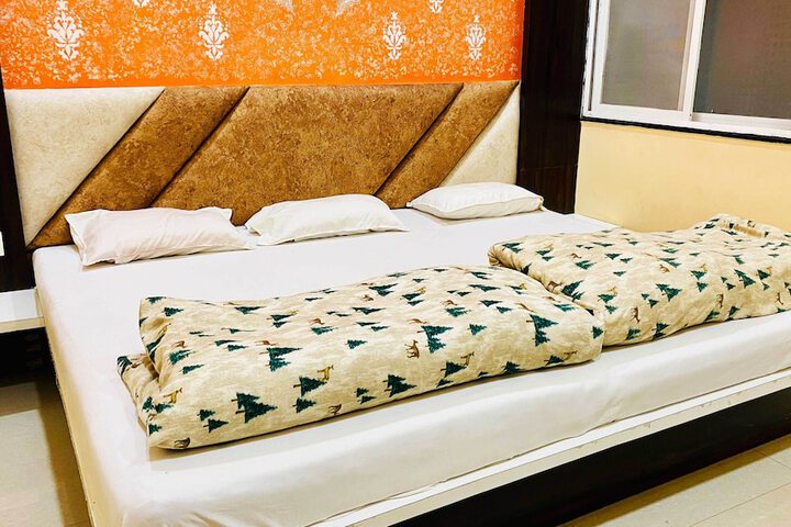 Room 15 of 42