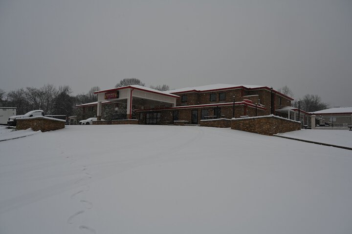 Hotel 76 of 77