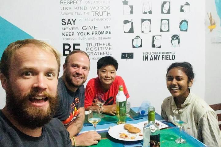 Dining 6 of 9