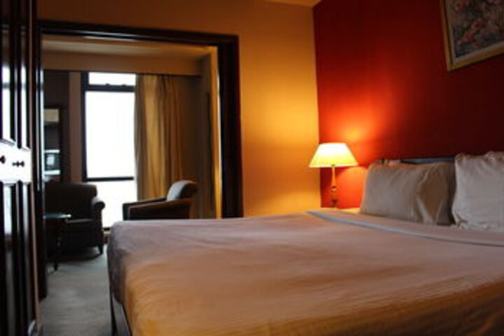 Room 41 of 83