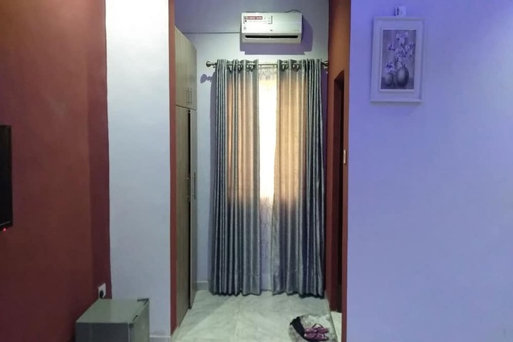 Room 21 of 63