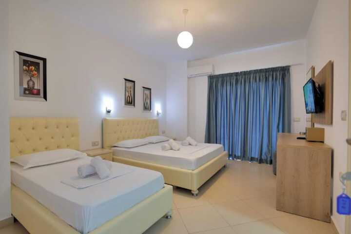 Room 5 of 31