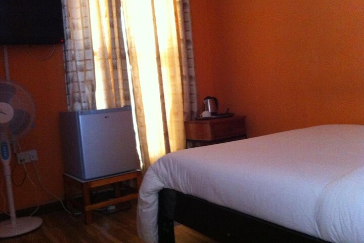 Room 17 of 42