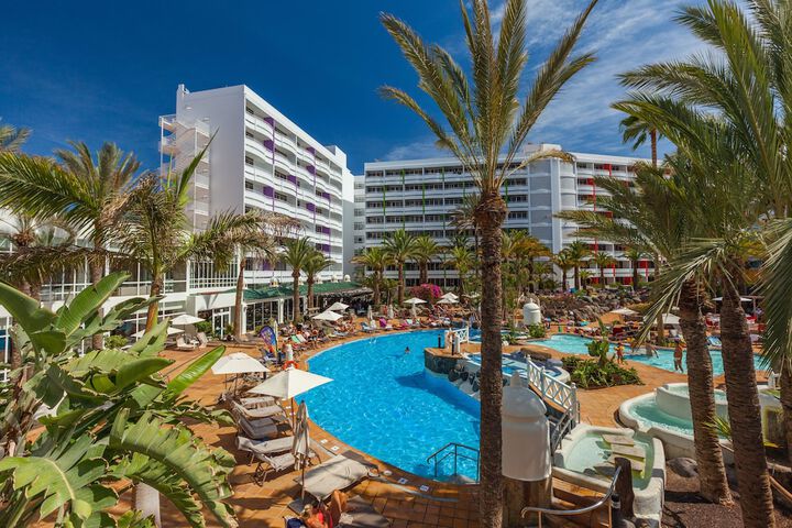 Pool Hotel