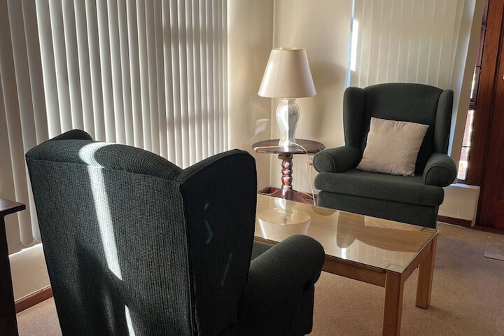 Room 8 of 28