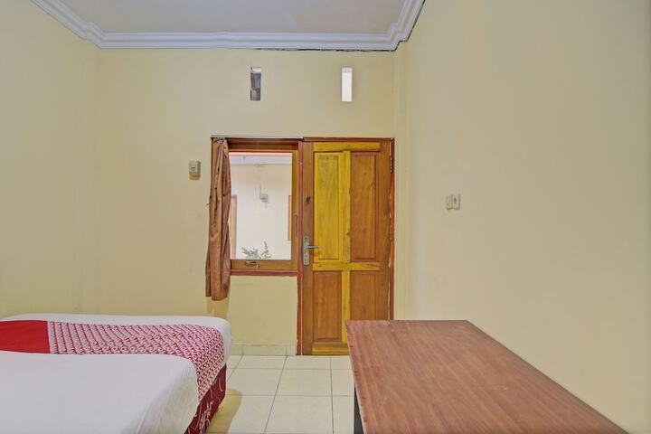 Room 17 of 29