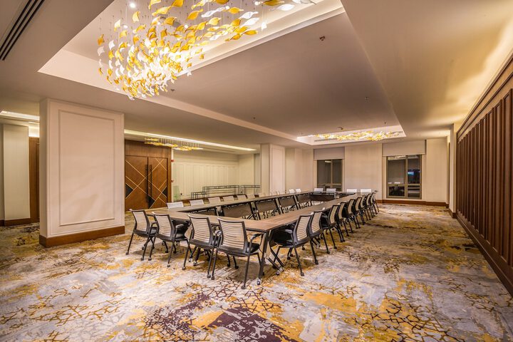 Ballroom/Hall 45 of 53