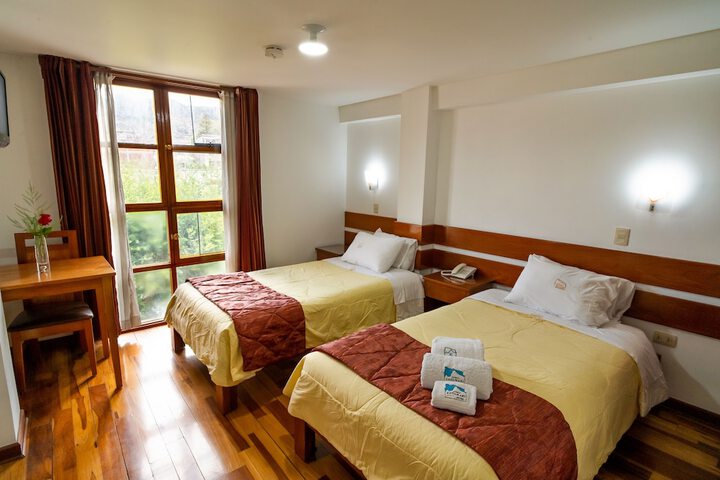 Room 4 of 24