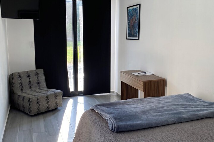 Room 6 of 48