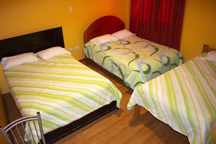 Room 5 of 11