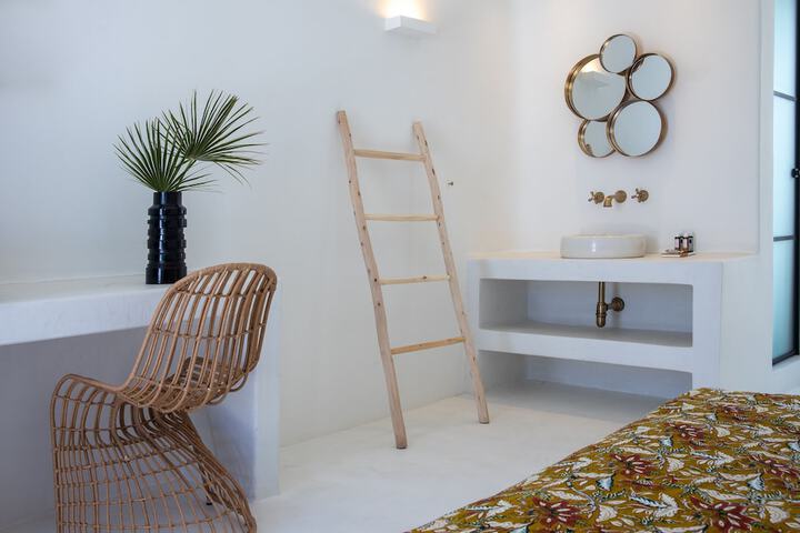 Room 18 of 129